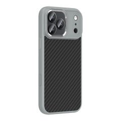 iPhone 17 Pro Max Kılıf Kablosuz Şarj Özellikli Karbon Fiber Görünümlü Truva Silikon Kapak