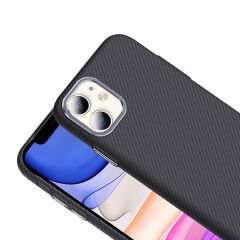 iPhone 11 Kılıf Kablosuz Şarj Özellikli Karbon Fiber Görünümlü Gros Kapak