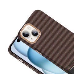 iPhone 13 Kılıf Kablosuz Şarj Özellikli Karbon Fiber Görünümlü Gros Kapak