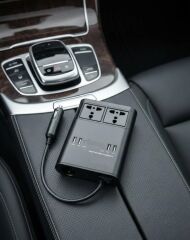 Oto Çakmaklık Araçta 220V Girişi 4 USB + 2 Type-C  Invertörü Çok Amaçlı 150W Elektrik Dönüştürücü