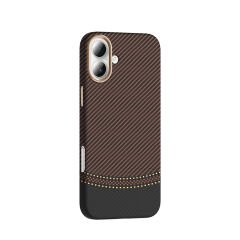 iPhone 16 Kılıf Kablosuz Şarj Özellikli Karbon Fiber Görünümlü Gros Kapak